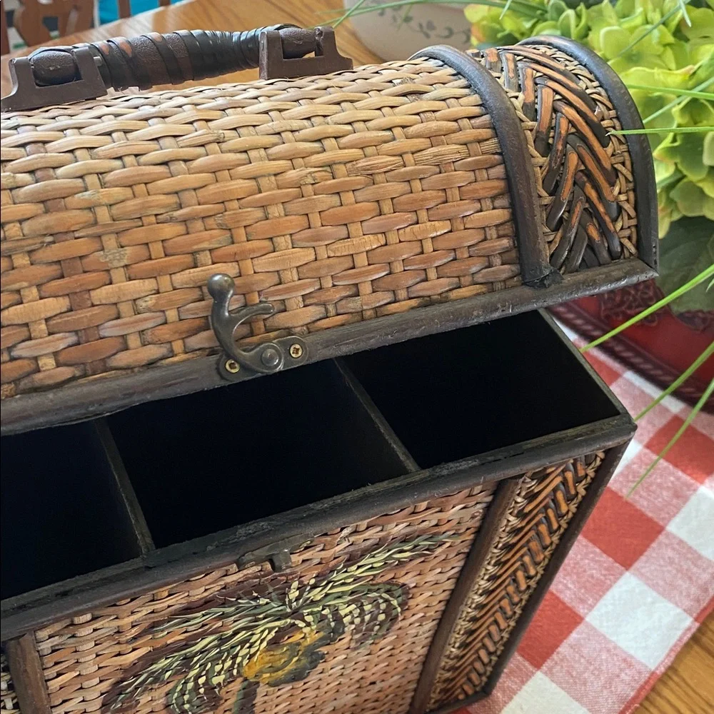N/A vintage rattan